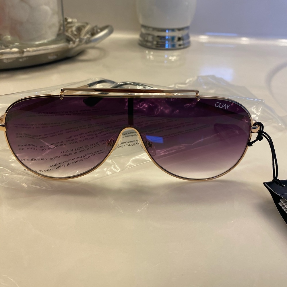 Quay Australia “el dinero” model